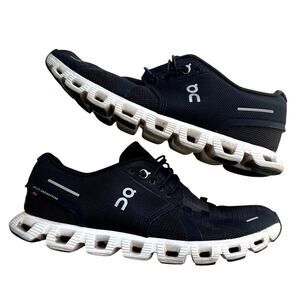 On Running Women's Cloud 5 Size 9